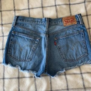 Levi’s cutoff shorts